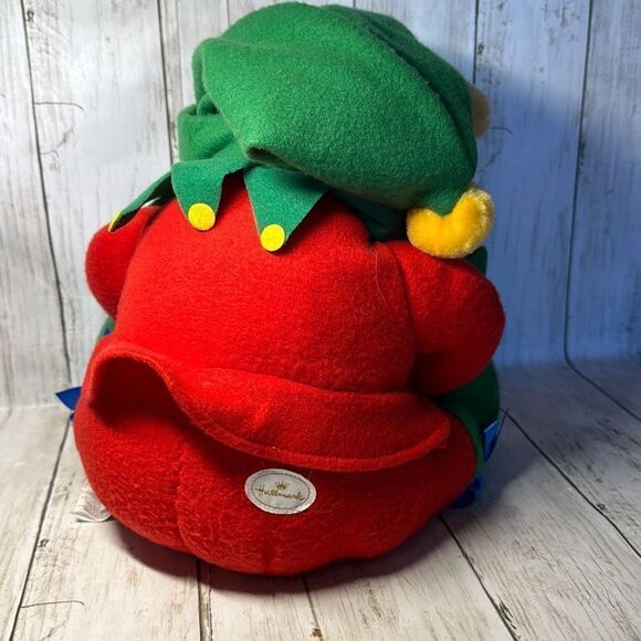 Hallmark Chris the Elf Bear Santa’s Workshop Plush Christmas Teddy Bear 14” - Picture 6 of 6